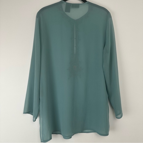 Mix it Petite Women’s Top Size Large Green Sheer Embroidered Sequin Maximalist - Picture 2 of 10